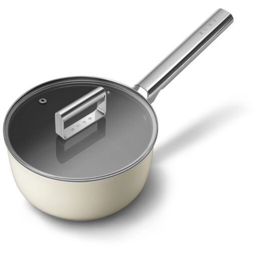 Saucepan by Smeg combines style and functionality, making it an indispensable addition to your kitchen, crafted with high-quality aluminum for durability.