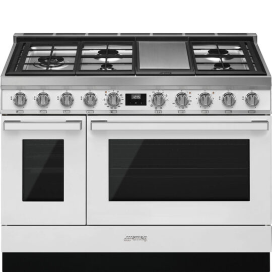 Dual Fuel Range by Smeg is a masterpiece of Italian engineering, blending powerful performance with sleek, modern design...a must for your new reno!